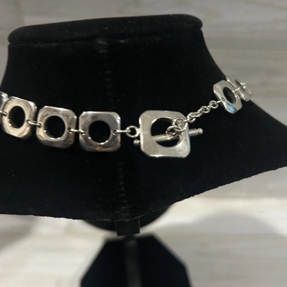 Authentic Tiffany & Co. 925 Sterling Silver Square Cushion Toggle Link Necklace - Picture 3 of 8
